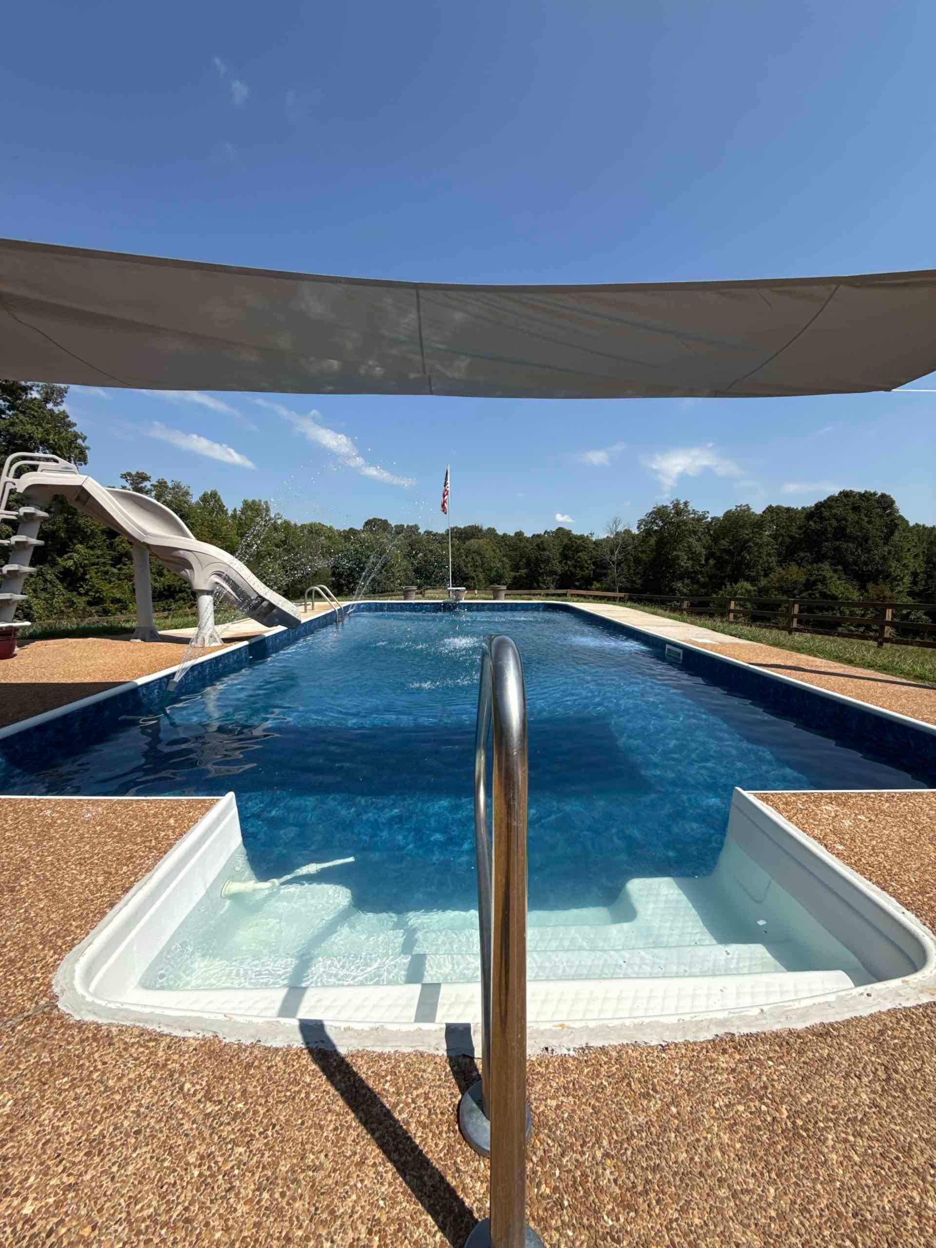 Vinyl pool liner replacement